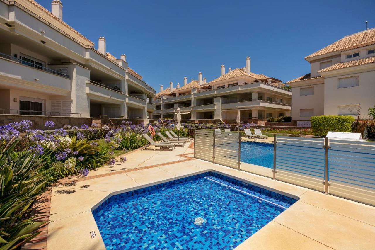 Heaven Beach Apartment 405 Estepona Exterior photo